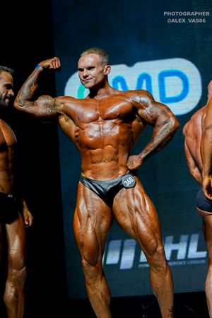 CLASSIC PHYSIQUE +178